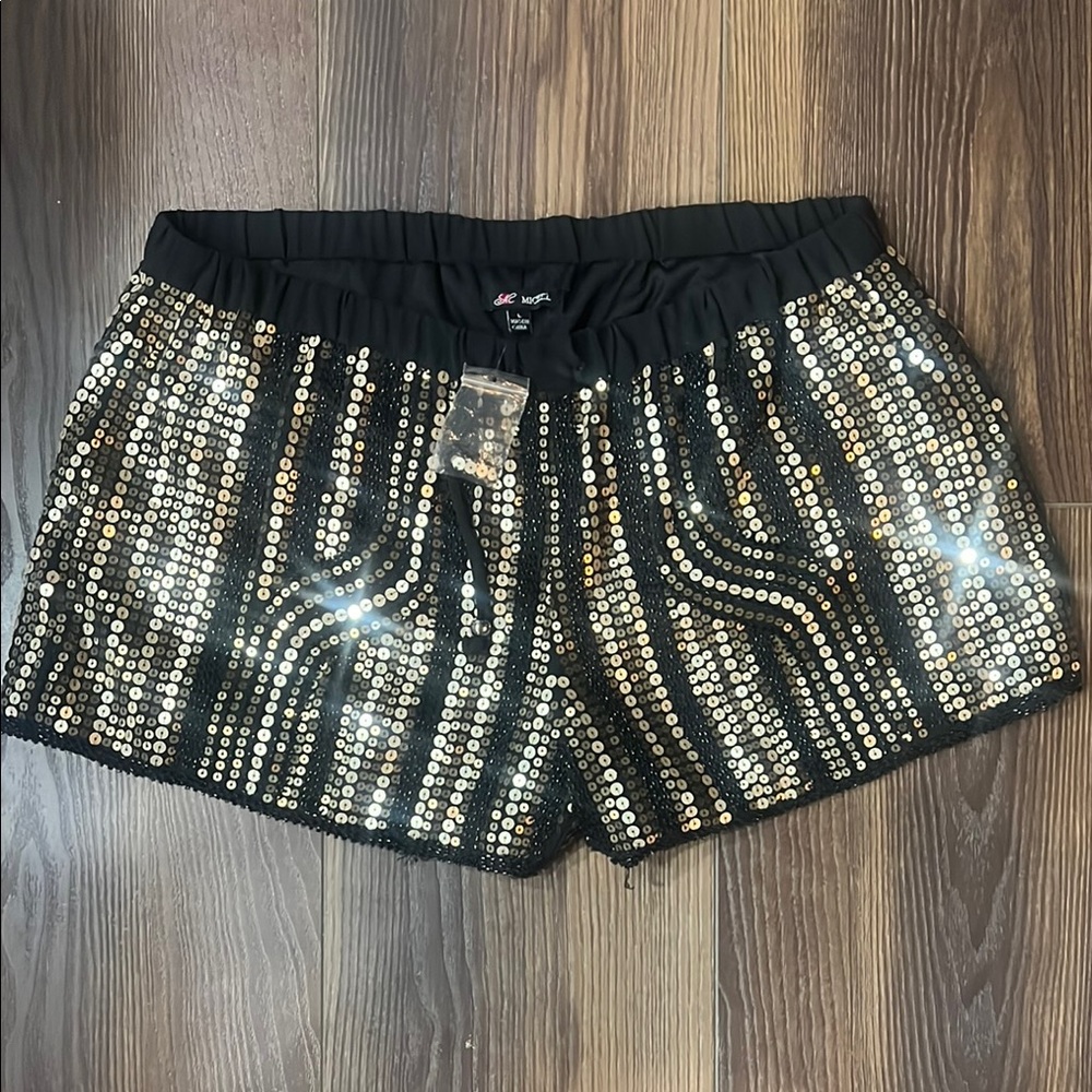 NWT Michele Black and Gold Sequin High Waist Shorts Size Large